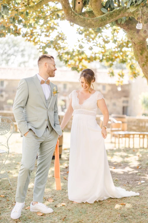 robe rose gris mariage couple